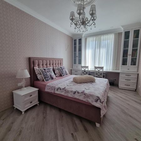 تشيسيناو Aparthotel City Center المظهر الخارجي الصورة