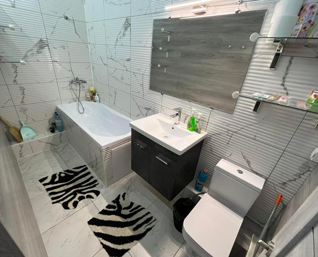 تشيسيناو Aparthotel City Center المظهر الخارجي الصورة